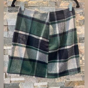 SHEIN Women's Green and Black Plaid Mini Skirt, S